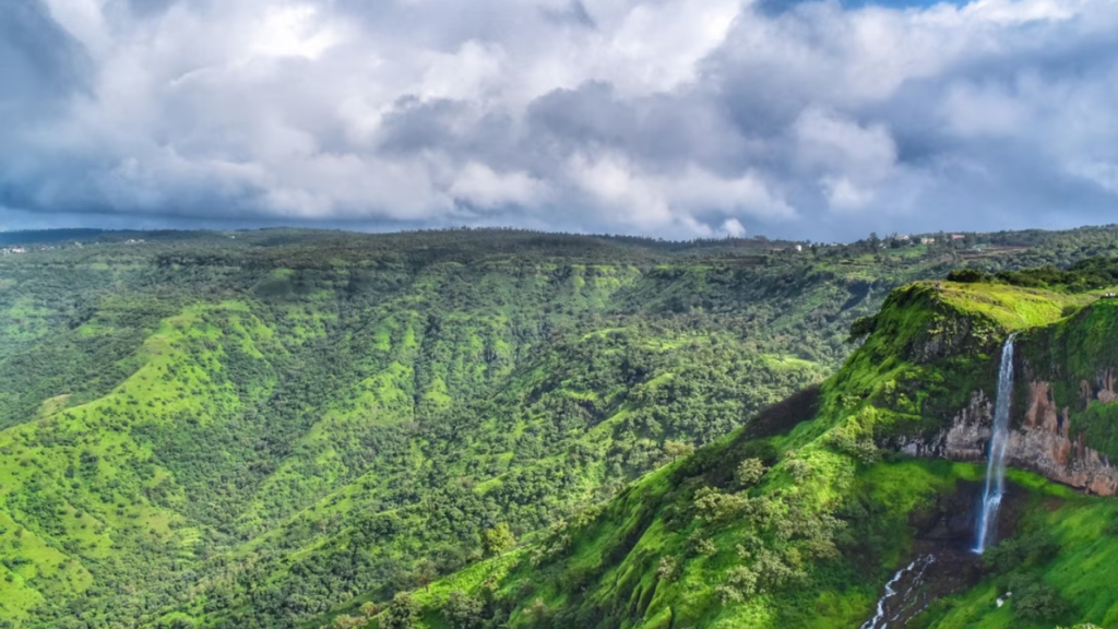 Saputara Hill Station for The Nature Lovers