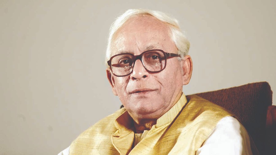 West Bengal Chief Minister Buddhadeb Bhattacharjee